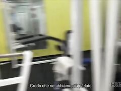HUNT4K. Naive gym bunny has sex with rich male instead